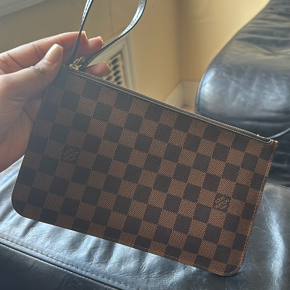 Louis Vuitton Neverfull Damier Ebene Pouch Wristlet